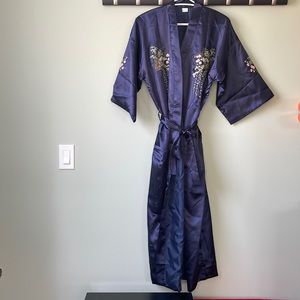 Long Japanese robe